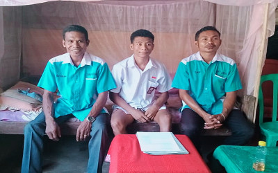 Tak Tega Biarkan Siswa Cedera Gagal Ujian, Kepsek SMAN1 Amfoang Utara  Datang Langsung ke Rumah Siswa